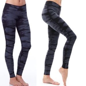 NUX Tie Dye High Rise Seamless Leggings